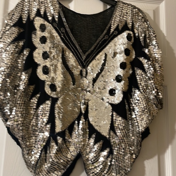 Vintage sequin butterfly top - Picture 2 of 7
